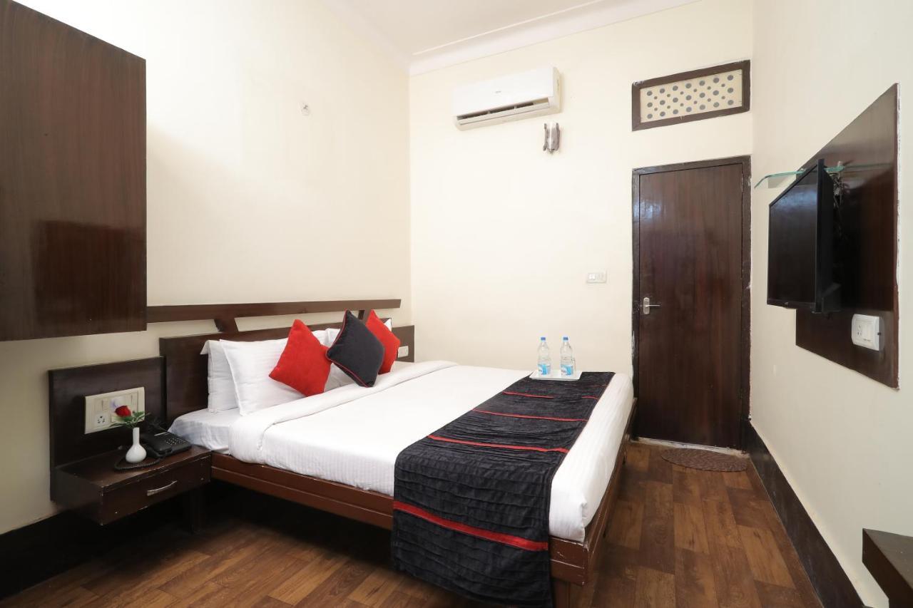 Hotel Vivek Continental Gwalior Exterior foto